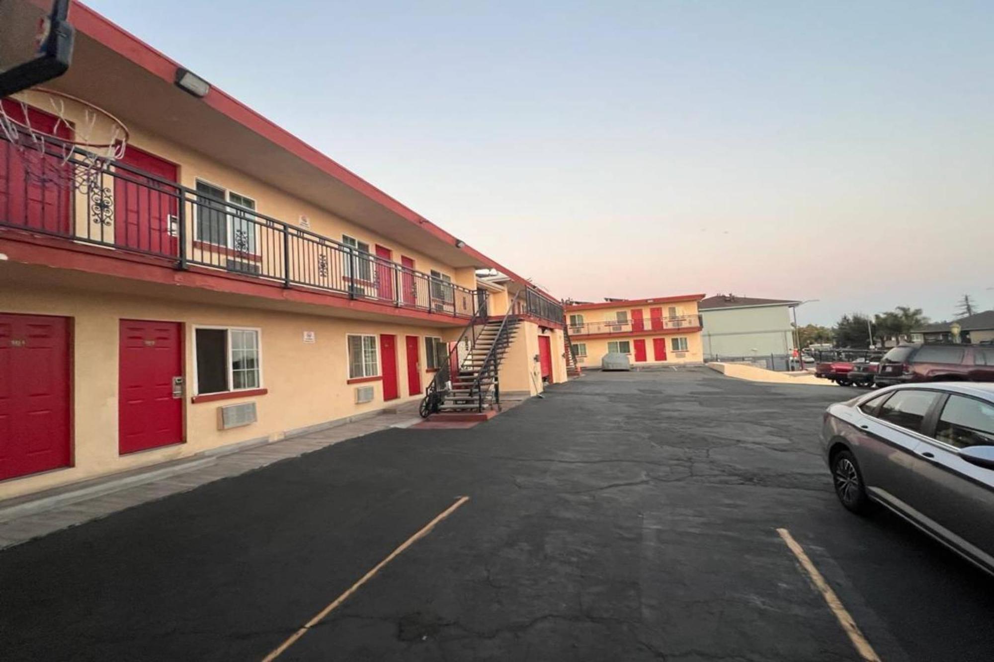 Premier Inn & Suites -Listing Partner Oakland Esterno foto